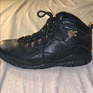 Black Jordan 10